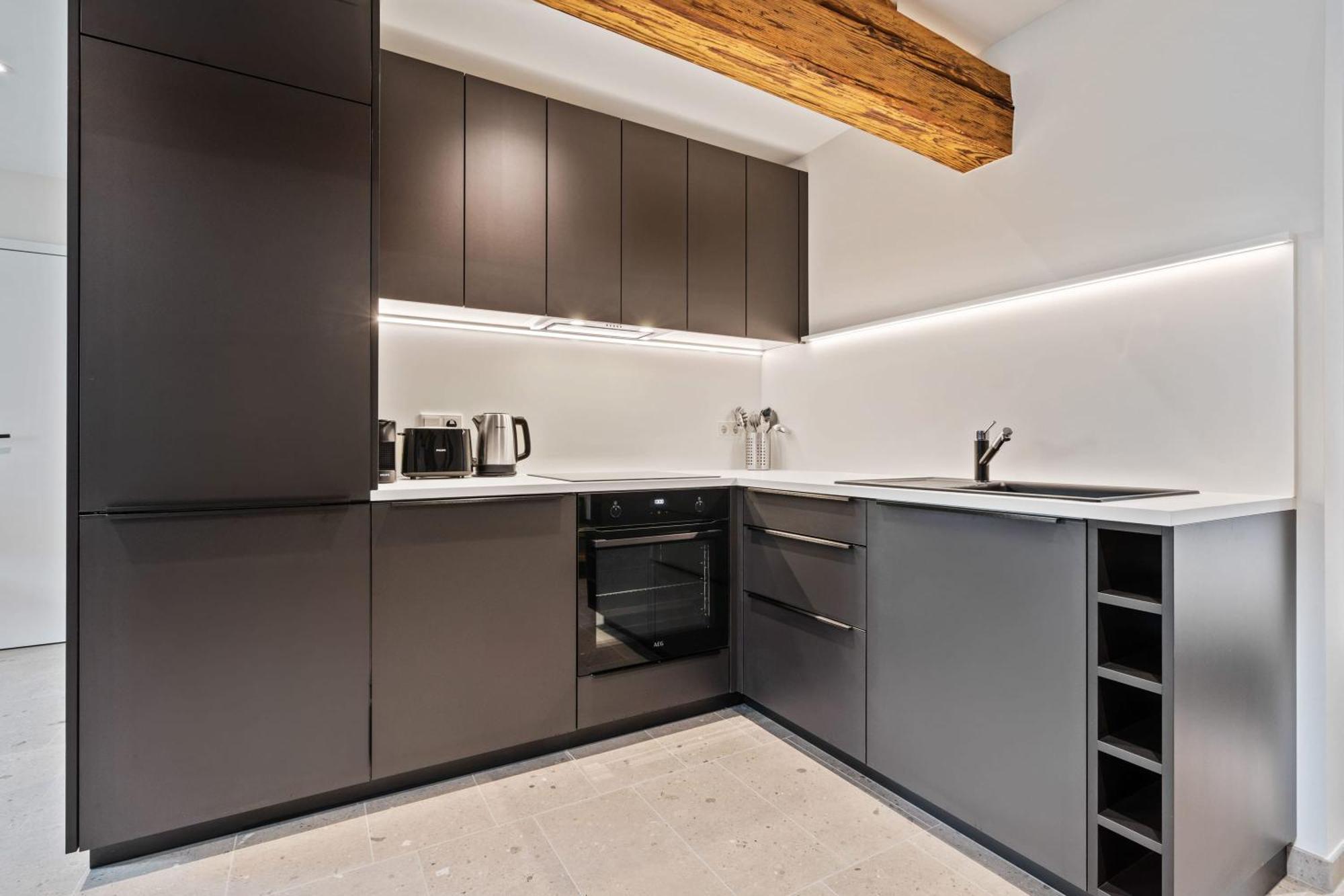 Elegant Clausen Apartment With King Bed & Wifi Люксембург Екстер'єр фото