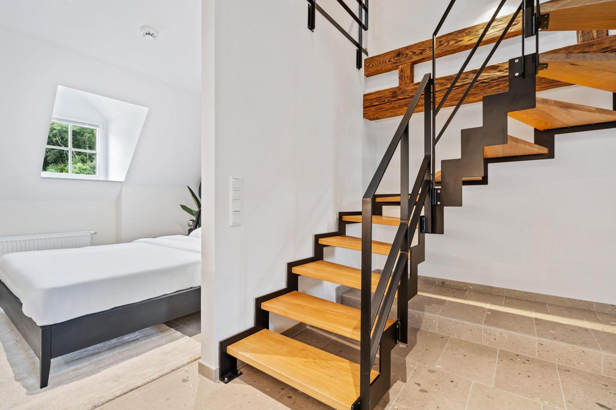Elegant Clausen Apartment With King Bed & Wifi Люксембург Екстер'єр фото