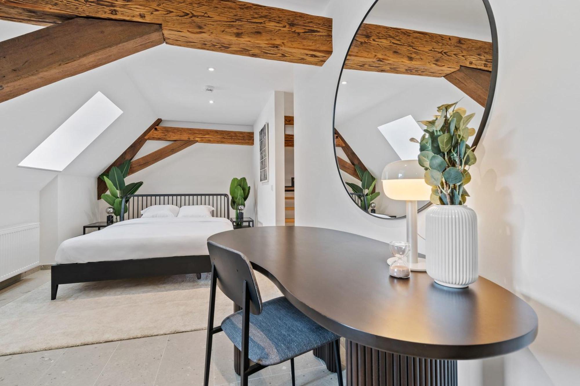 Elegant Clausen Apartment With King Bed & Wifi Люксембург Екстер'єр фото