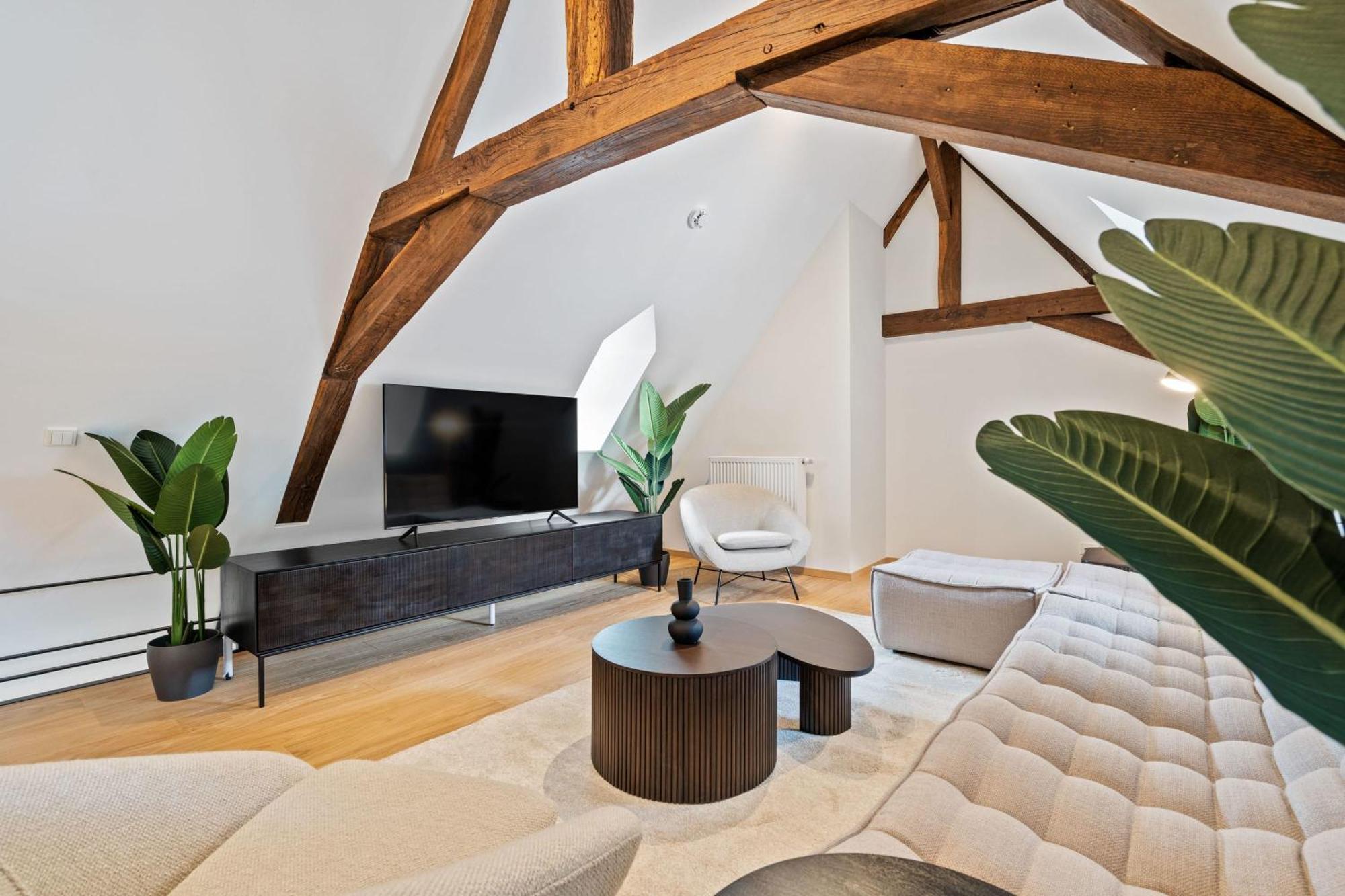 Elegant Clausen Apartment With King Bed & Wifi Люксембург Екстер'єр фото